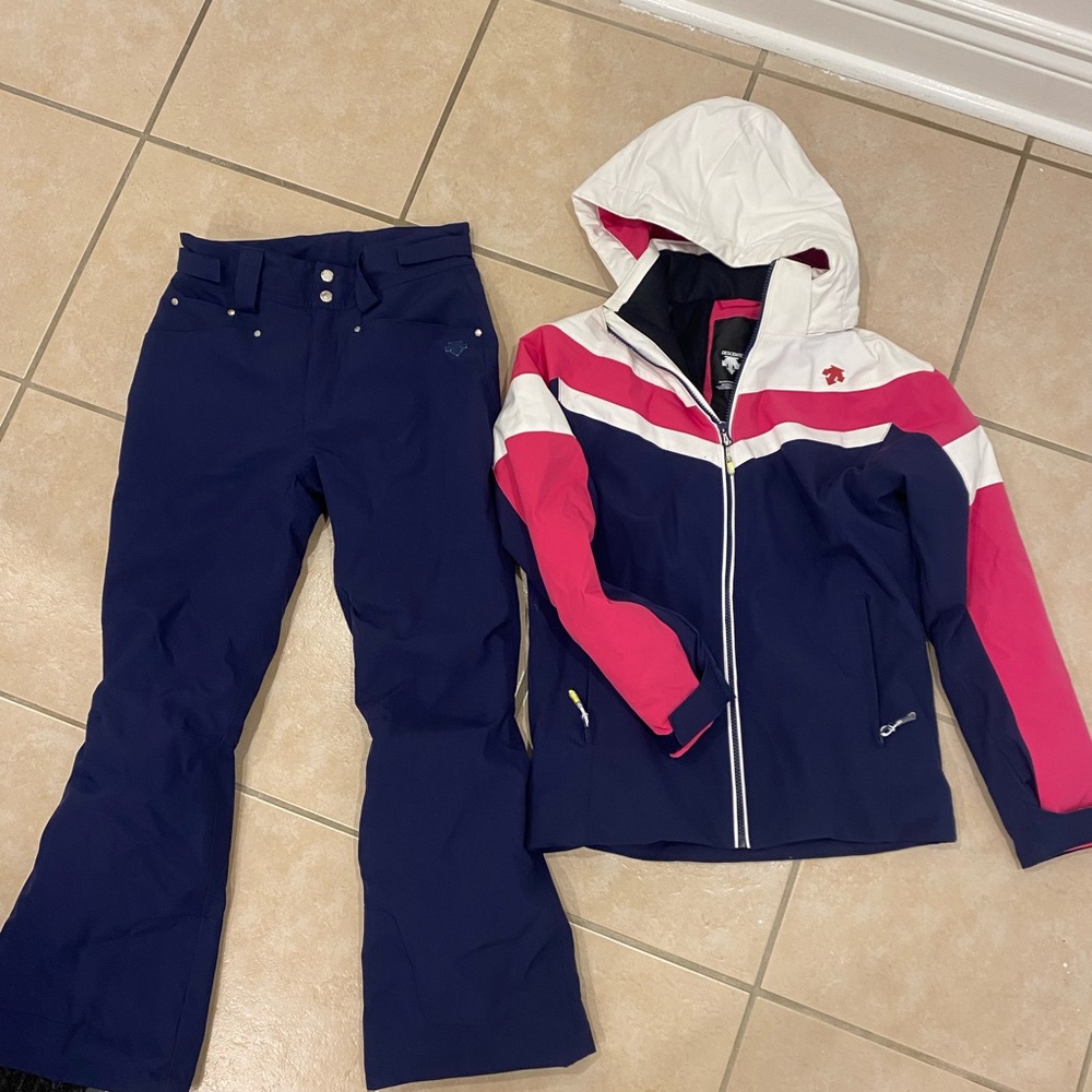 Descente Ski Suit